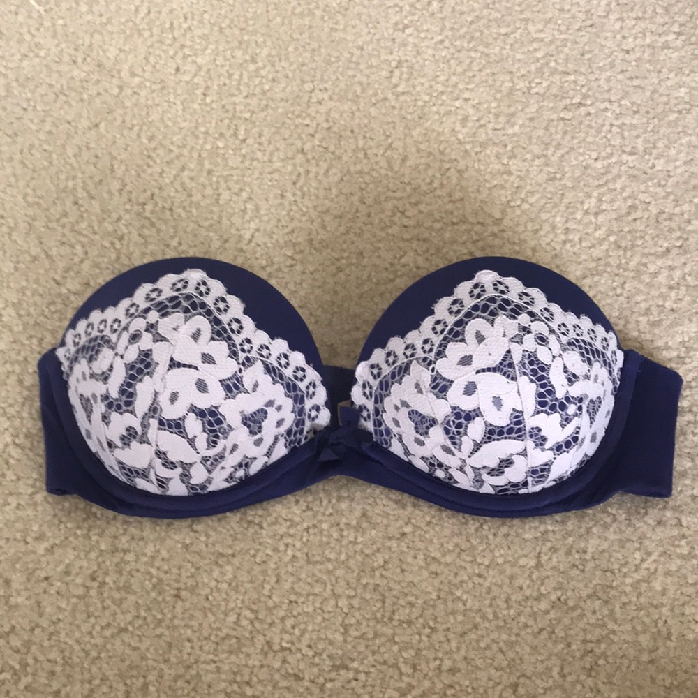 VICTORIA SECRET STRAPLESS VERY SEXY BRA